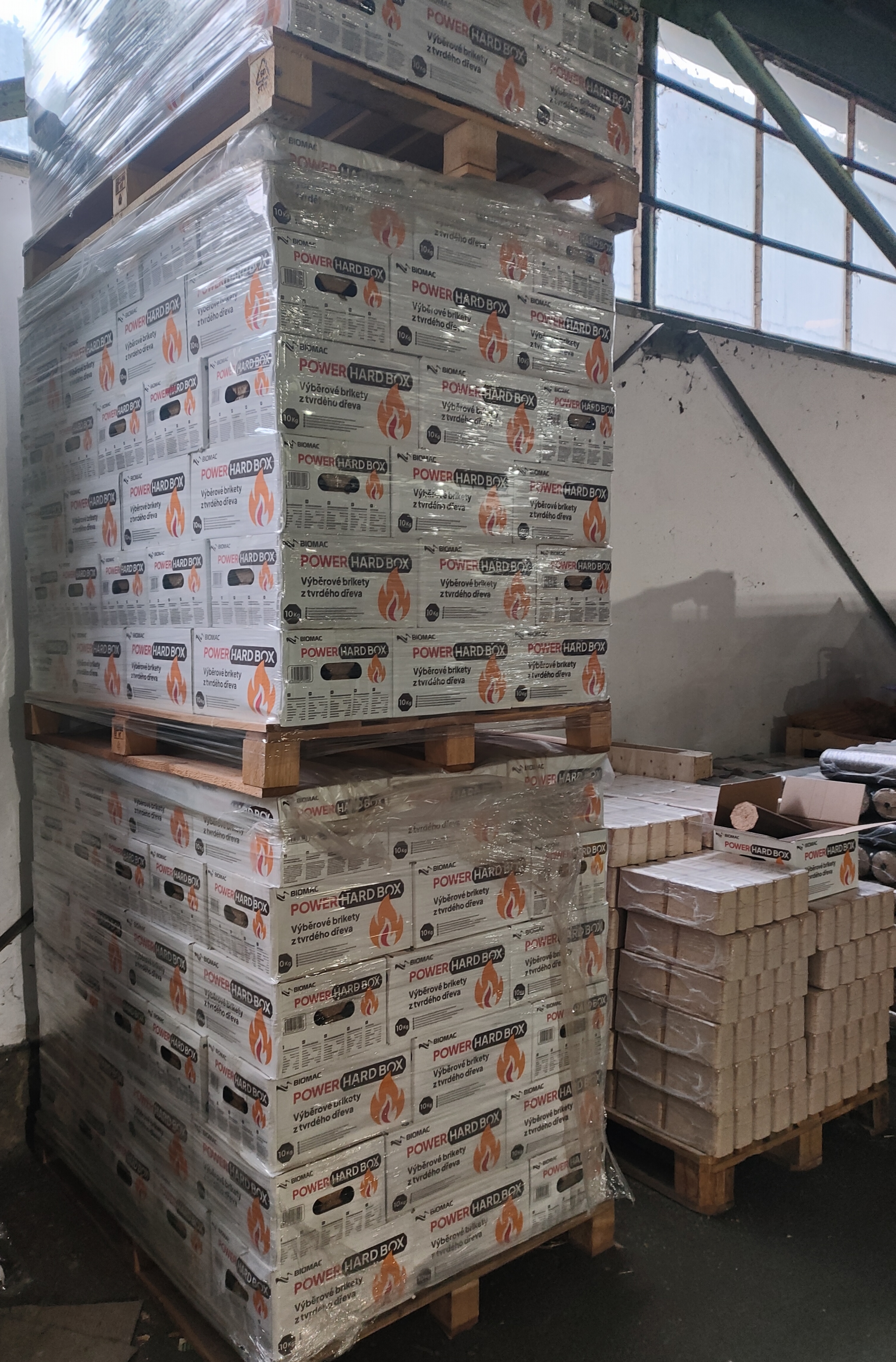 Brikety Hard box - paleta 800 kg